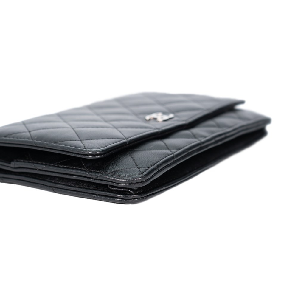 Chanel Quilted Lambskin Leather Wallet on Silver Chain Black