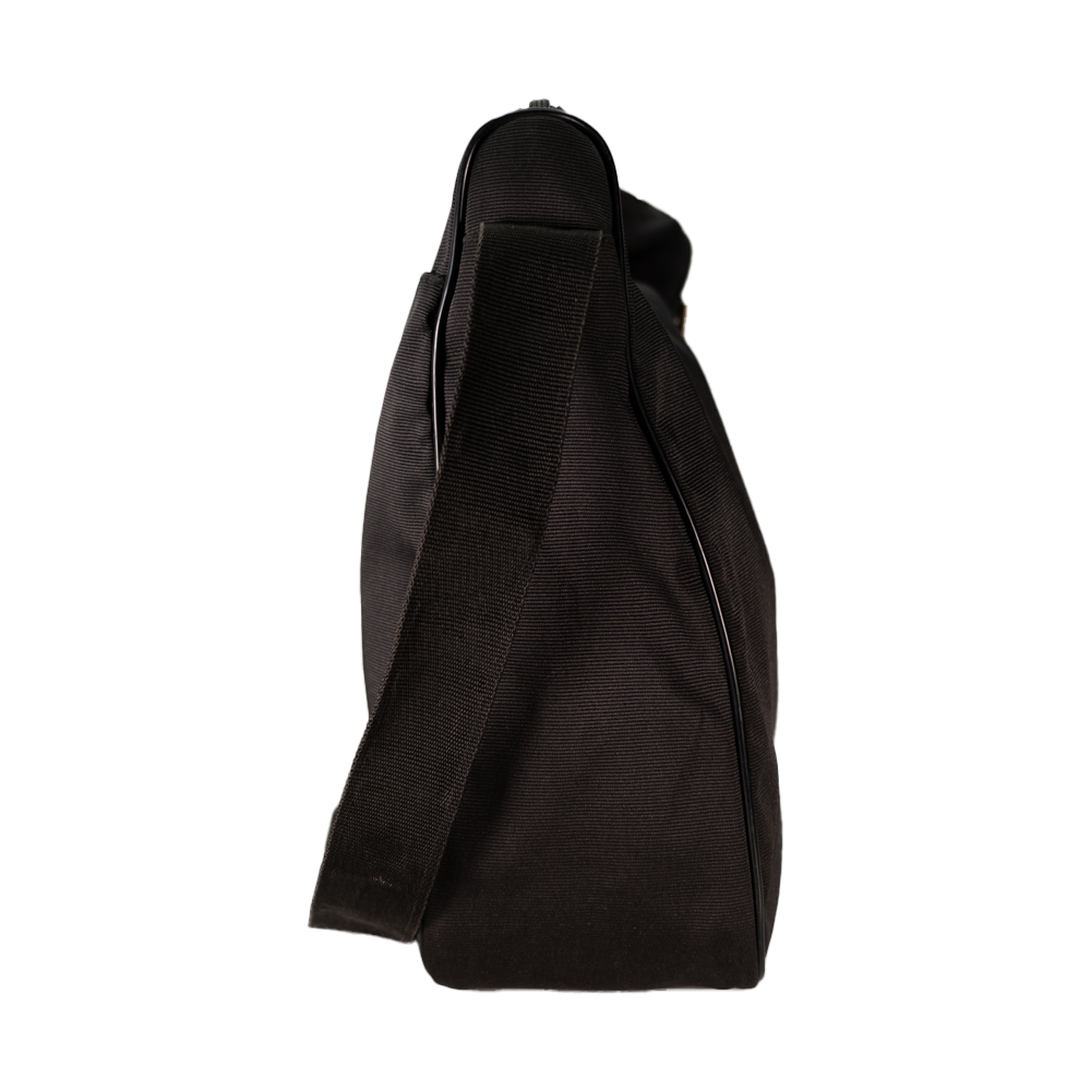 Fendi Nylon Vintage Everyday Messenger Bag Medium Black Luxury In Reach