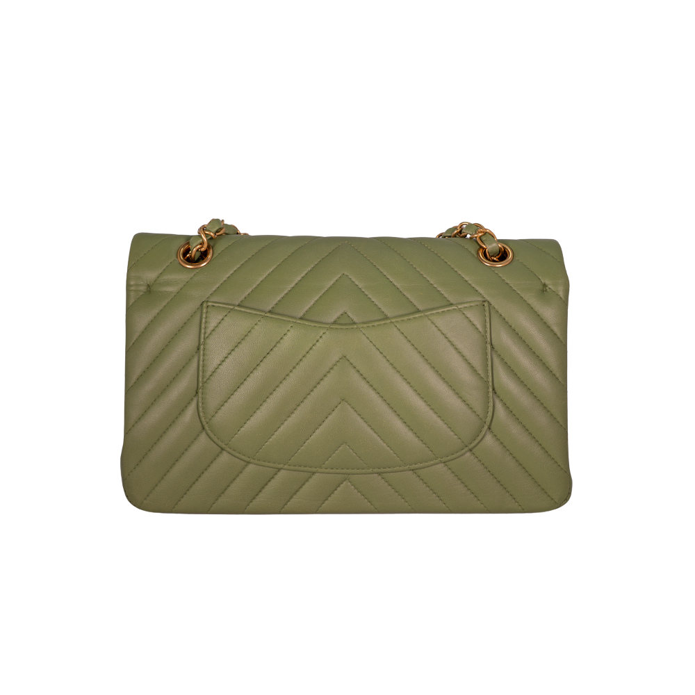 Chanel Chevron Lambskin Classic Double Flap Medium Green Luxury